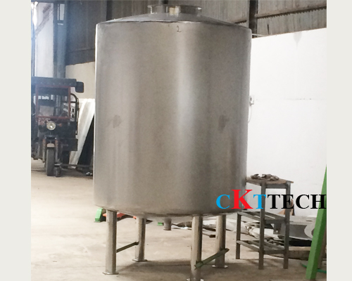 Food storage tank